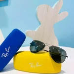 lunettes solaires ray ban enfant forme aviator pilote