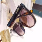 lunettes de soleil guess plastique marron écaille rectangle