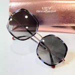 Lunettes Clémence & Margaux Opticiens indépendants à Saint-Gilles 30800 Gaël & Sophie Opticiens