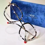 Lunettes Clémence & Margaux Opticiens indépendants à Saint-Gilles 30800 Gaël & Sophie Opticiens