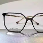Lunettes Clémence & Margaux Opticiens indépendants à Saint-Gilles 30800 Gaël & Sophie Opticiens